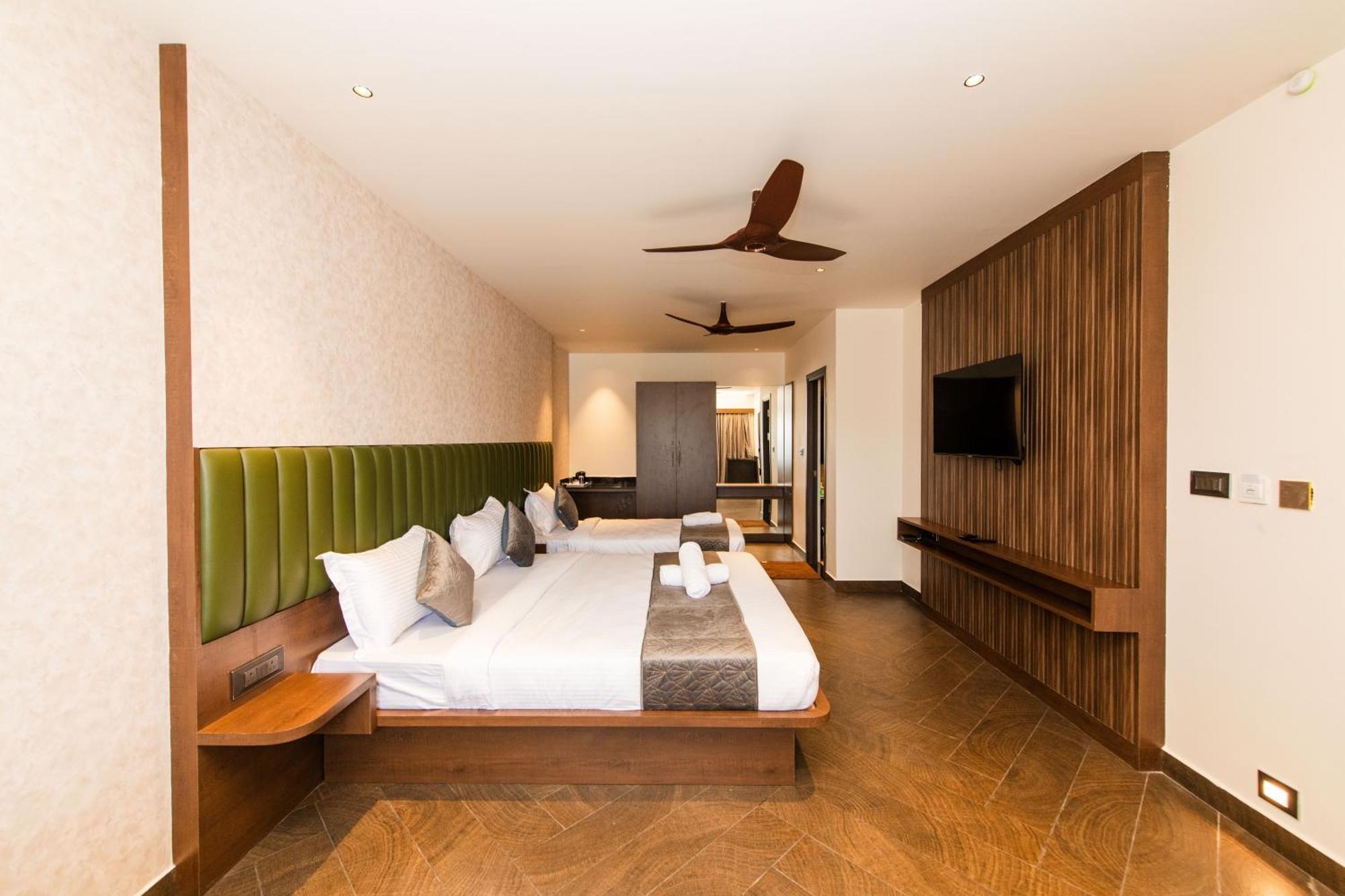Hotel Mysore Radiance Exterior photo