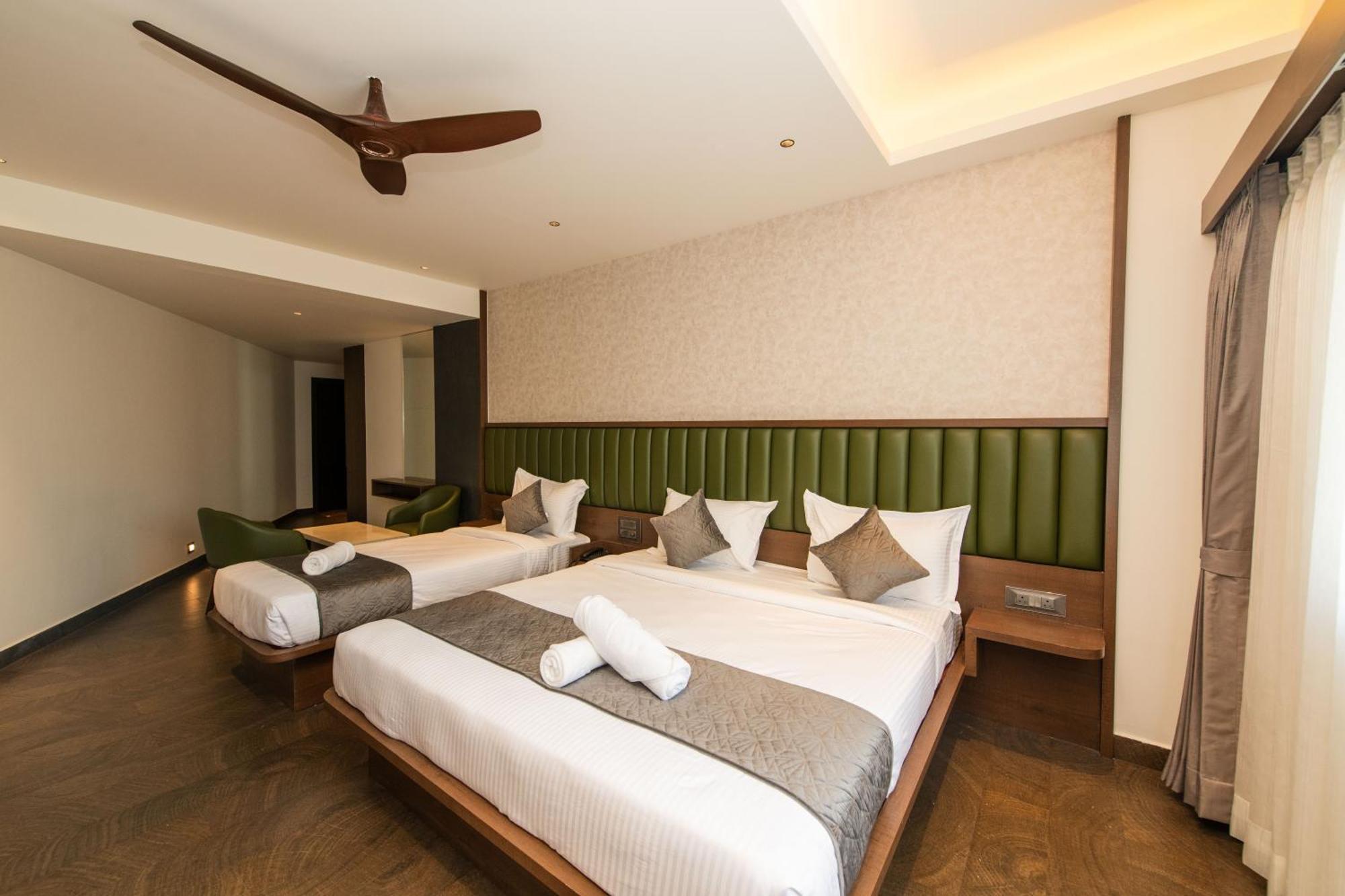 Hotel Mysore Radiance Exterior photo